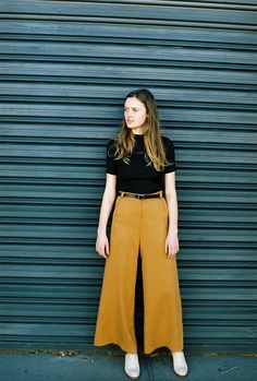 Square Pants Outfit, Culottes Outfit, Pijamas Women, Wide Legged Pants, Stylish Fall Outfits, Square Pants, Autumn Fashion Casual, Fashion Weeks, Wide Pants