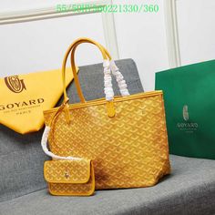 Size: 28cm OR 30cm It comes with Dust box, Care manual, Tag, and Paper bag. Goyard Bag, Christian Louboutin Women, Crystal Shoes, Top Collection, Cute Bag, Crossbody Shoulder Bag, Calf Skin, Messenger Bag, Paper Bag