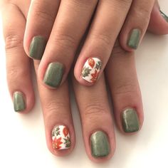 Leafy Nails, Coffin Shape Acrylic Nails, Shape Acrylic Nails, Acrylic Nails Design, American Nails, Christmas Manicure, Fall Orange, Fall Nail Art Designs, Coffin Shape