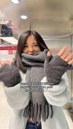 UNIQLO Canada on Instagram: "Stay cozy and mobile-ready with our HEATTECH Knitted Mittens featuring uncoverable fingers for all your scrolling needs. Pair with the Souffle Chunky Stole for an extra cozy charm.

—

Soyez au chaud en conservant une mobilité optimale grâce à nos mitaines en tricot HEATTECH : elles libèrent temporairement vos doigts, pour un accès direct à vos écrans tactiles. Portez-les avec notre écharpe douillette en fil soufflé, pour une chaleur encore plus réconfortante. 

#UNIQLOCanada #LifeWear #mittens"