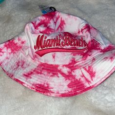 Pink And White Tie Dye Bucket Hat. New With Tags Trendy Pink Bucket Hat For Beach, Pink Bucket Hat For Beach Vacation, White Beachy Sun Hat One Size Fits Most, Casual Pink Bucket Hat For Beach, Casual Pink Bucket Hat For The Beach, Trendy One Size Sun Hat For Beach Season, Trendy Hats For Beach Season, Adjustable Pink Sun Hat For Day Out, White Wide Brim Bucket Hat For Beach Season