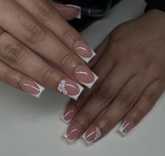 Cute Small Nail Ideas, Square French Tip Nails With Gems, Short French Tip Acrylic Nails With Flower, Small French Tip Nails With Gems, Fingertip Length Nails, Short Nails Rhinestones Design, Short French Tip With Flowers, Short Buchi Fresa Nails, White French Tip With Flower Design