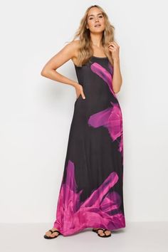 Shop LTS Tall Black & Pink Floral Print Sleeveless Maxi Dress at Yours Clothing. Discover women’s plus size clothing in sizes 10-36 with fast delivery. Jeans For Tall Women, Tall Skirt, Long Length Dresses, Girls Maxi Dresses, Maxi Dress Long, Tall Dresses, Long Tall Sally, Long Leggings, Tall Clothing