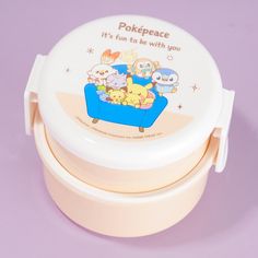 This round bento box illustrated with Pokemon hanging out on the couch is great for taking along your favorite meals! It has two tiers with an inner lid storage fork that you can use for eating. Take it along with you for lunchtime at school or at work. Upper layer capacity: 230ml / 7.78 oz Lower layer capacity: 270ml / 9.13 oz Pokemon Bento, Pokemon Storage Box, Cute Bento Boxes Container, Affordable Kawaii Rectangular Lunch Box, Kawaii Bento Boxes Container, Lid Storage, Favorite Meals, Bento Box Lunch, Kawaii Shop