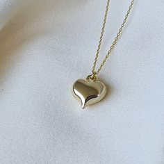 Heart Puff Jewelry, Valentines Day Gift, Swollen Heart Necklace, Wedding Bridesmaid Gifts, Sterling Silver, Gift For Her, Kids Mom - Handmade unique production for youa - High quality 925 sterling silver material - Gift for your unforgettable moments -It is made of high-quality silver and skillfully crafted -It is possible to write the first letter of the name on it and customize it -An ideal gift for your loved ones - Free gift package Technical information - Length: 0,53 incehes (13,5mm) - Wid Wedding Bridesmaid Gifts, Jewelry Valentines Day, Personalized Wedding Rings, Engraved Wedding Rings, Infinity Jewelry, Fingerprint Jewelry, Unique Diamond Rings, Monogram Jewelry, Necklace Wedding