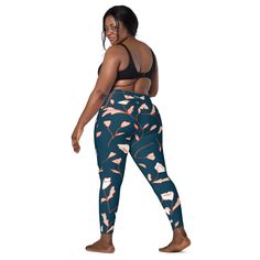 Immerse yourself in luxury with FYD's trendy Crossover-Waist-Cut Leggings.This chic fable Teal Floral print breathes sophistication and grace, offering a fashionable look for your HIIT workouts, Yoga Flows and brunches alike. FYD's luxe legging print seamlessly transitions from the warmer months to the chillier fall season to update your athleisure wardrobe! Feel the exceptional comfort all through your training (or lounging) AND keep your valuables close with both of their practical side pocket Functional Yoga Pants With Pockets And 4-way Stretch, Sporty 4-way Stretch Yoga Pants With Pockets, 4-way Stretch Leggings With Side Pockets For Pilates, Harry Styles Gucci, Sporty Leggings With Side Pockets And 4-way Stretch, Casual Floral Print Yoga Activewear, Athleisure Wardrobe, Workouts Yoga, Cut Leggings