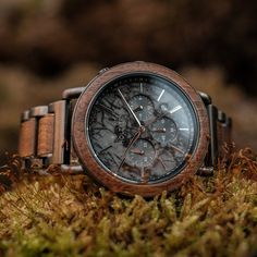 Askja (Walnut/Marble) Cool Watches Unique, Shooting Ideas, Wooden Watches For Men, Wooden Watches, Amazing Watches, Style Sportif, Wooden Watch, Watches Unique, Grey Marble