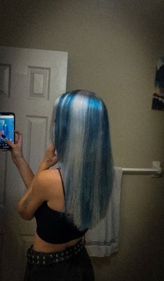 #bluehair #chunkyhighlights #hair #lgbt #grunge #emo Skunk Hair Black And White, Light Blue Chunky Highlights, Black And White Skunk Hair, Hair Dye Ideas Grunge, Blue Blonde And Black Hair, Blue Highlights On Blonde Hair, Blue Hair Highlights Blonde, Blue Skunk Hair, Blue Streaks In Brown Hair