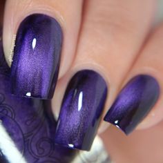 All Purple Nails, Magnetic Nail Polish Cat Eye, Trendy Purple Nails, Gel Nails Purple, Purple Nail Art Designs, Dark Purple Nails, Magnetic Nail Polish, Purple Acrylic Nails