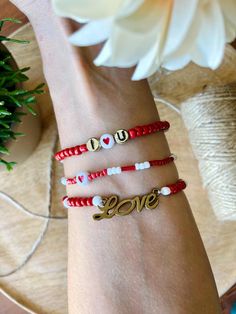 ✨ Trio of LOVE bracelets 🪡 In pearls mounted on elastic ♥️ Love and I🤍U inscription 🏅 Red and gold tones Size M: 16 cm Single model Pearl Bracelets, Bracelet Love, M 16, Colorful Jewelry, Love Bracelets, Red And Gold, Pearl Bracelet, Made In France, Halloween Shopping