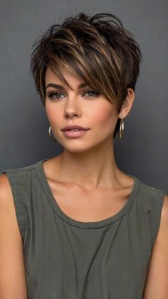 Sleek Short Layered Haircuts for Wispy Layered Bob 👑 Irish Hairstyle, Short Layered Haircuts For Women, Short Messy Haircuts, Layered Haircuts For Women, Layered Bob Short, Shaggy Short Hair, Short Hairdos, Hair Upstyles, Pixie Haircut For Thick Hair