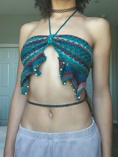 #crochet #crochetinspiration #crocheting #summer #butterfly #fairycore #fairy #fiberart #diy Crochet Top Cottagecore, Crochet Fairycore Outfit, Crochet Fairy Top Pattern, Cute Crochet Sets, Inspo Crochet Top, Fairycore Crochet Top, Crochet Clothes Y2k, Fairy Top Crochet, Fairy Top Diy