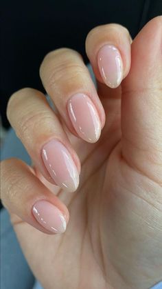 Nail Ideas Simple Pink, Summer Elegant Nails, Pink Autumn Nails, Pink Chrome Nails Almond, Summer Nail Ideas Pink, Vanilla Girl Nails, Nails Vanilla, Aesthetic Nails Pink, African Nails