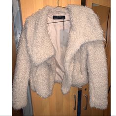 Brand New With Tags Zara Spring Outerwear With Faux Fur Lining, Chic Zara Outerwear For Cold Weather, Chic Pink Zara Outerwear, Zara Beige Outerwear With Faux Fur Lining, Zara Long Sleeve Outerwear With Faux Fur Lining, Trendy Cream Zara Outerwear, Zara Faux Fur Coat, Zara Jackets, Faux Fur Coat