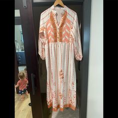 Super Cute, Flowy, Fun Boho Dress, Cute With Flip Flops Or Cowgirl Boots. A Little On The Generous Side Of Small! “40 Length From Waist To Hem! Patterned Long Sleeve Midi Dress For Beach, Patterned Beach Dress For Fall, Patterned Beach Dresses For Fall, Boho Print Long Sleeve Maxi Dress For Day Out, White Boho Sundress With Boho Print, White Boho Print Sundress, Fall Beach Dresses In Patterned Style, White Floral Print Maxi Dress For Festivals, Long Sleeve Boho Print Maxi Dress For Day Out