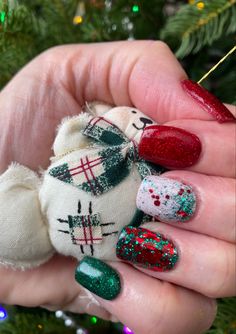 Color Street Holiday 2023, Colorstreet Christmas, Christmas Colorstreet Nails, Dipped Christmas Nails, Colorstreet Christmas 2022, Christmas Color Street Combos, Color Street Christmas Combos, Xmas Nail Art, Eye Nail Art