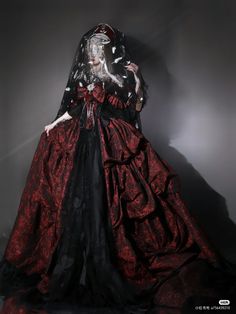 Ball Gowns Vampire, Fantasy Greenhouse, Witch Robes, Vampire Gown, Goth Wedding Dresses, Vampire Ball, Witch Wedding, Vampire Princess, Vampire Dress