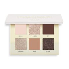 PRICES MAY VARY. Palette ombretti compatta con colori intensi e pigmentati. Tonalità versatili per creare look sia naturali che glamour. Texture vellutata e facile da sfumare per un'applicazione uniforme. Pratica da portare ovunque, ideale per ritocchi e viaggi. Beauty Queen, Beauty Queens, Queen, Texture