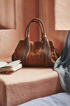 Woodwardia shoulder bag (Anthropologie) Western Bag, Leather Art, Handbags Michael Kors, Mode Style