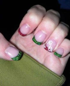 Christmas Nail Art Design Ideas 2013-2014 Kids Nails, Color Tips, Holiday Nails Christmas, Ombré Nails, Christmas Manicure, Cute Christmas Nails, Awesome Nails, Nails Easy, Seasonal Nails