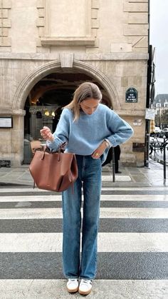 Dusty Blue Sweater Outfit, Low 50 Degree Weather Outfit, Light Blue Fall Outfits, Blue Winter Outfits For Women, Brown Boots Women Outfit, Blue Autumn Outfit, Spring Color Palette Outfits, Light Blue Sweater Outfit, Preppy College Outfits