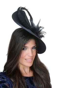 Beautiful navy blue feathers fascinator. The navy hat is decorated with navy feathers and an elegant pheasant feather. The color range of the headdress makes it very easy to combine. It is a perfect dress fascinator hat for any Special Ocassion like Kentucky derby, weddings, Polo match, Melbourne cup or Ascot races. It is mounted on a headband that allows to tilt the fascinator to the liking of each one. You can choose the side of the head where you like to wear the fascinator. The headdress has Feather Trim Mini Hats For Kentucky Derby Evening, Feathered Top Hat For Kentucky Derby Races, Kentucky Derby Evening Mini Hat With Feather Trim, Evening Fascinator With Feather Trim And Short Brim, Formal Mini Hats With Feather Trim For Royal Ascot, Elegant Feather Trim Top Hat For Party, Elegant Party Top Hat With Feather Trim, Elegant Navy Hat For Evening, Feather Trim Top Hat For Royal Ascot Evening