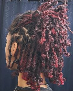 Dreadlocks Dyed Black Women, Type 3 Locs, Locs With No Retwist, Neat Locs Women, Dread Loc Styles Women, Types Of Dreads For Women, Calico Locs, Dyed Two Strand Twist, Short Locs With Curly Ends