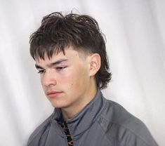 Mens Mullet, Modern Mullet Haircut, Short Mullet, Monochrome Makeup Look, Mens Hairstyles Medium, Modern Mullet, Men Haircut Styles