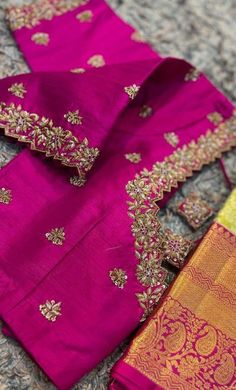 Jardoshi Work Design Blouse Full Sleeve, Mirror Work Blouse Design For Pattu Sarees, Pink Maggam Work Blouse, Handwork Designs, Combo Outfits, Exclusive Saree Blouse Designs, Maggam Designs