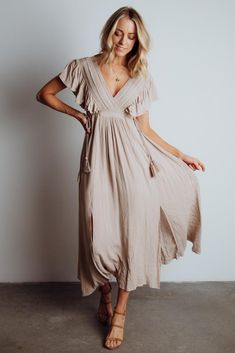 Jennifer Deep V Maxi Dress | Sand - Baltic Born Deep V Maxi Dress, Family Photoshoot Outfits, Baltic Born, Family Picture Outfits, Rust Dress, Family Photo Outfits, Dress Dusty, Picture Outfits, Photo Outfit