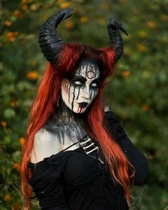 Black Demon Costume Women, Women's Scary Halloween Costumes, Witch Woman Costume, Demon Horns Costume, Demon Woman Costume, Demonic Witch Makeup, Witch Sfx Makeup, Satanic Witch Makeup