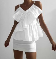 Solid Color Summer Tops For Vacation, Solid Color Tops For Summer Vacation, Summer Vacation Tops In Solid Color, V-neck Ruffled Camisole For Vacation, Chic Cami Camisole For Beach Season, Chic Camisole For Beach Season, Chic Beach Season Camisole, V-neck Solid Color Tank Top For Summer, Solid Color V-neck Tank Top For Summer