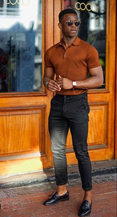 Men Classy Outfits Summer, Black Men Fashion Swag Classy Style, Summer Fancy Outfits Men, Urban Business Casual Men Outfit, Professional Mens Outfits, Male Dinner Outfit, Trapezoid Body Shape Outfits Men, Realtor Outfits Men, Outfit For Brown Skin Men