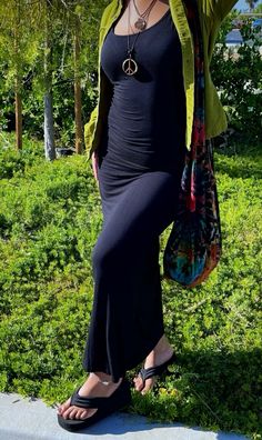 Earthy Girl Outfits Black Women Summer, Cute Spiritual Outfits, Chill Boho Outfits, Black Earthy Girl Aesthetic Outfits, Earthy Fits Black Women, Black Earthy Girl Outfit, Spiritual Girl Outfits Black Women, Earthy Dress Outfits, Earthy Fall Outfits Black Women