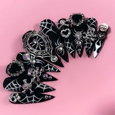 Goticas Aesthetic, Skull Nails, Edgy Nails, Grunge Nails, Pretty Gel Nails, Nails Only