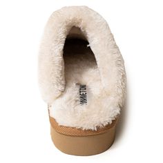 Snuggle up in style. Pile lining and supple suede hugs your feet in comfort and warmth as you slide into these sweet slippers. A patterned ribbon accent adds the prettiest finishing touch. Moccasins Shoes, Round Toe Heels, Faux Fur Collar, Hug You, Suede Shoes, Fur Collars, Slide Slipper, In Style, Fitness Fashion