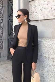 Winter Business Outfits, Classy Yet Trendy, Blazer Outfit, Professional Attire, Black Suit, Business Outfit, Pretty Style, Looks Chic, Work Outfits Women