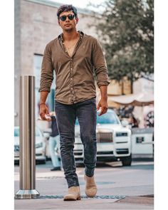 Mens Jeans And Boots Outfits, Tan Boots Outfit Men, Outfit With Boots Men, Tan Chelsea Boots Outfit Men, Mens Chelsea Boots Outfit, Brown Chelsea Boots Outfit, Tan Boots Outfit, Best Chelsea Boots, Tan Chelsea Boots