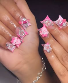 Cute Pink Nails With Charms, Gummy Bear Nails Acrylic Short, Short Acrylic Nails With Gummy Bears, Pink Junk Nails, Pink Nail Charm Designs, Acrylic Nails With Gummy Bear Charms, Pink Nails With Gummy Bear Charms