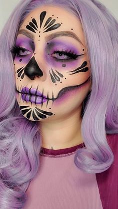 Purple Dia De Los Muertos Makeup Ideas, Purple Day Of The Dead Makeup, Purple Skeleton Makeup, Sugar Skull Face Paint For Women, Skeleton Makeup Colorful, Purple Catrina Makeup, Blue Sugar Skull Makeup, Skull Makeup Colorful, Purple Sugar Skull Makeup