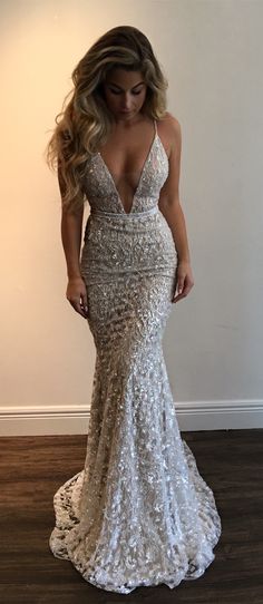 luxury silver beaded mermaid prom dresses, sexy spaghetti straps long prom dresses for teens #prom #evening #dresses Spaghetti Strap Prom Dress, 파티 드레스, V Neck Prom Dresses, Fashion Goals, Sweet 16 Dresses, Princess Wedding Dresses, Wedding Outfits, Cheap Prom Dresses, Gorgeous Gowns