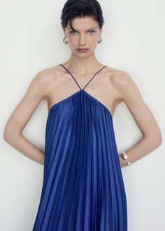 Pleated halter neck dress -  Women | Mango USA Usa Party Outfit, Libertine Fashion, Plisse Outfit, Blue Dress Flowy, Brazil Dress, Mango Maxi Dress, Photoshoot Theme, Big Chop Natural Hair, Chiffon Halter Dress