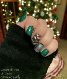 Christmas Mani, Nail Combos, Christmas Nail, Accent Nails, Color Street, Christmas Nails, On Earth