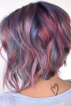 Stunning Ways To Wear Short Layered Hair ★ Short Layered Hair, Layered Hairstyles, Multicolored Hair, Hair Color And Cut, Colored Hair, Rainbow Hair