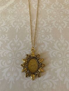 Victorian Necklace Victorian Jewelry Victorian Pendant Gold - Etsy Fantasy Accessories, Ornate Necklace, Frame Necklace, Ornate Jewelry, Jewelry Victorian, Victorian Necklace, Victorian Pendants, Golden Necklace, Dope Jewelry