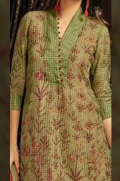 Neck Designs For Kurta, New Kurti Neck Designs, Frock Design For Baby Girl, Simple Frock, Designer Neck, Kurtis Designs, Silk Kurti Designs, Salwar Neck Designs, Simple Frock Design