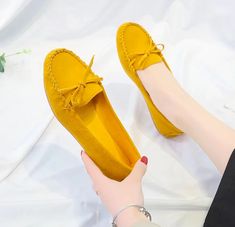 Mileidy Flats – Ultra Seller Shoes Cinderella Fashion, Classic Office, Shoes Design, Loafer Slippers, Office Shoes, Yellow Shoes, Soft Classic, Mary Jane Heels, Women's Flats