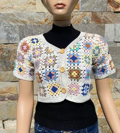 ✅This Short Sleeve Crop Cardigan you can wear at dating, shopping, vacation, work, leisure, party, daily wear, and other occasions that will make you look attractive. This crop  cardigan will become essential trendy cardigans this season. Exquisite sweaters with cute scarves or beautiful necklaces will make you more eye-catching, become the focus of the crowd, and gain compliments from relatives and friends Each piece is one-of-a-kind! SIZE: S-M >> Bust up to 105 cm-- 41.3'' L-XL >> Bust up to 1 Multicolor Knit Cardigan For Summer, Trendy Crochet Cardigan For Summer, Casual Knit Summer Shrug, Casual Knit Shrug For Summer, Crochet Cardigan For Summer Day Out, Summer Crochet Cotton Cardigan, Summer Crochet Cardigan For Day Out, Casual Crochet Summer Cardigan, Casual Crochet Cardigan For Summer