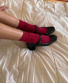 Ballet Flats Outfit, Red Socks, Skandinavian Fashion, Flats Outfit