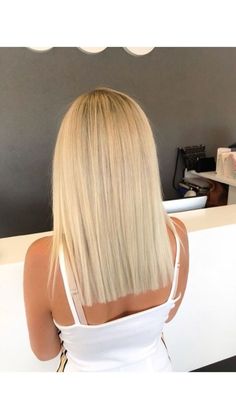 One Length Haircuts Long, Full Head Blonde Foils, Platinum Blonde Highlights, Platinum Blonde Hair, Hair Blonde